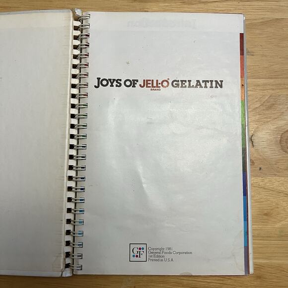 Vintage 1981 Joys Of JELLO Cookbook Loads of Recipes General Foods Spiral Bound - Picture 2 of 10